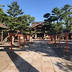 Roanne Higashiyama