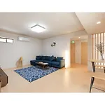Xu Zhai - Vacation Stay 03778V