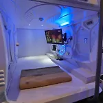 Capsule Hotel Manyudo