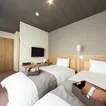 Kamogawa Higashi House