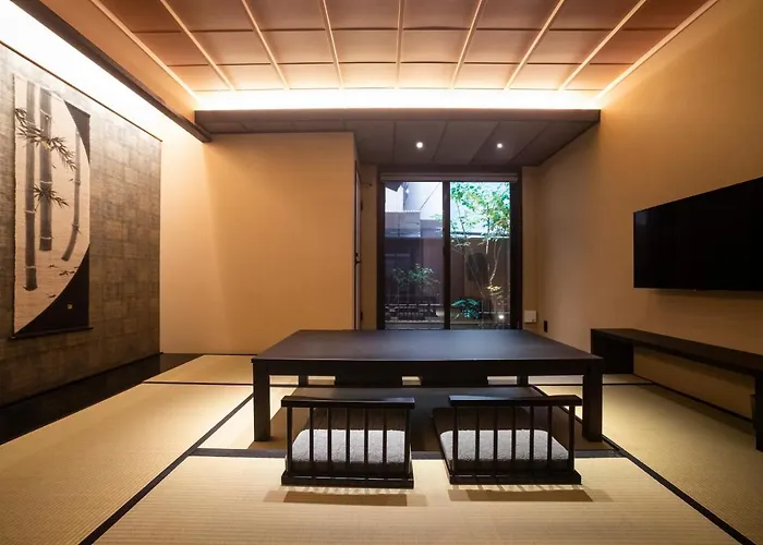 Rinn Kiyomizu Gojo Machiya North