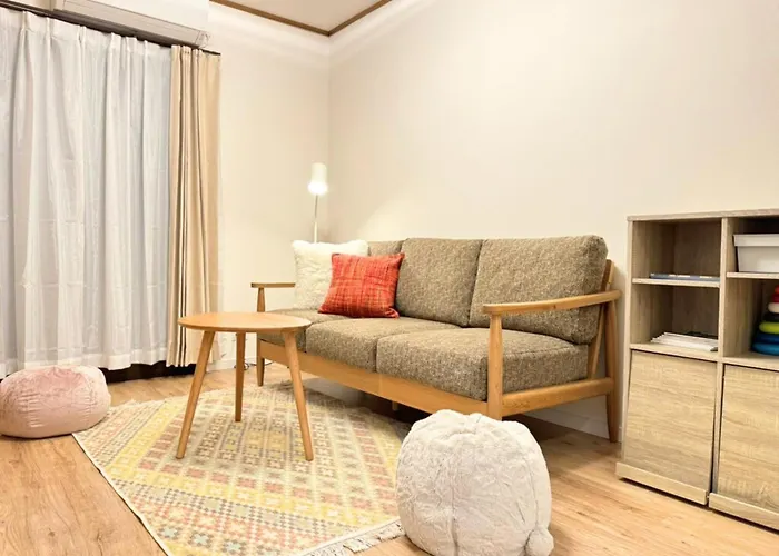 2-Bedroom House With Free Parking