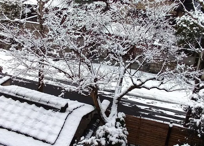 Kinkaku