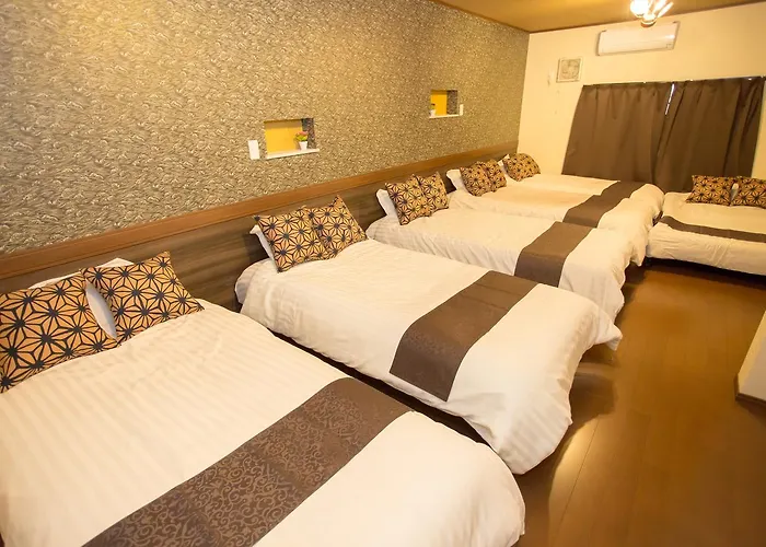 Apapane Nijo Guest House