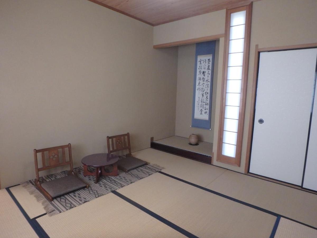 Guest house Aoi *