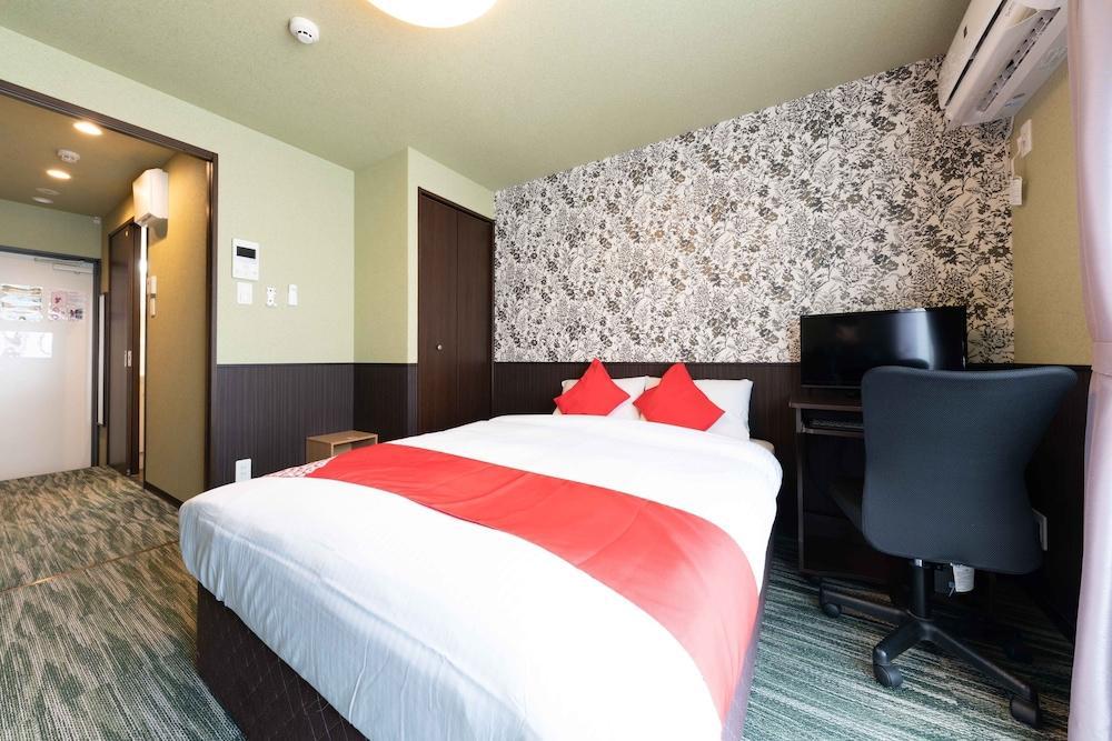 Oyo Musubi Nanajo Mibu Hotel 2*