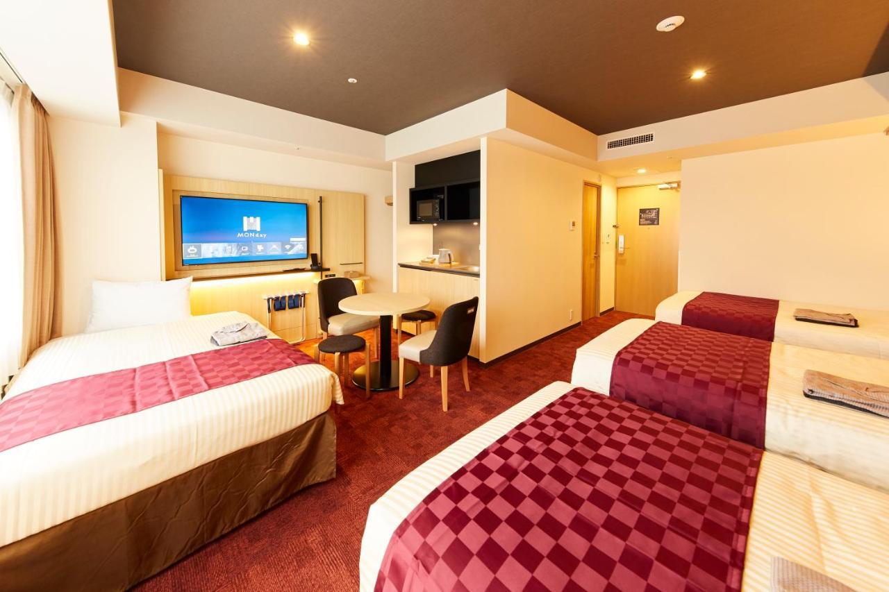 Hotel Monday Premium Sta Higashikujo 3*