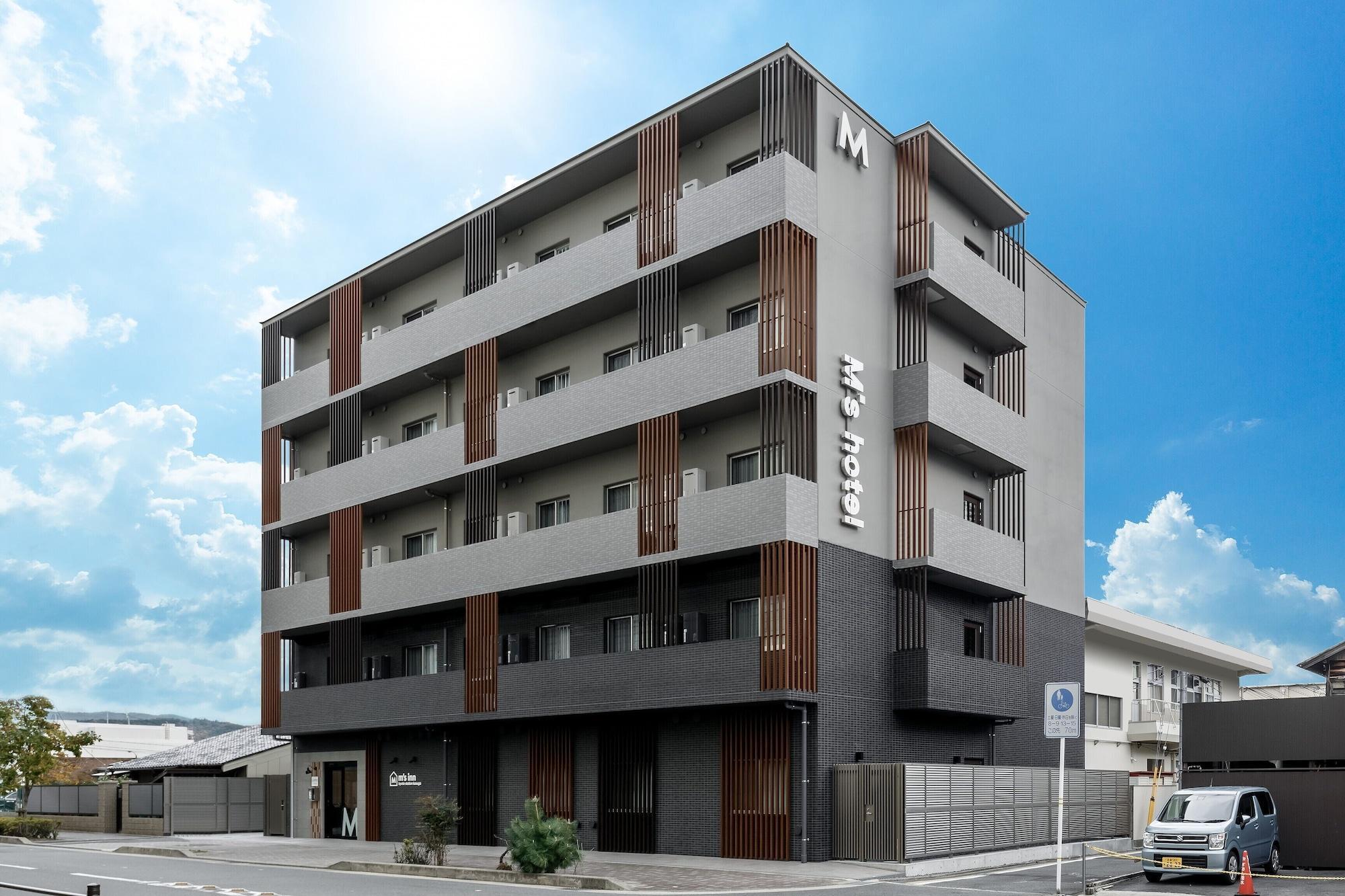 Hotel M's Station Kasuga 3*