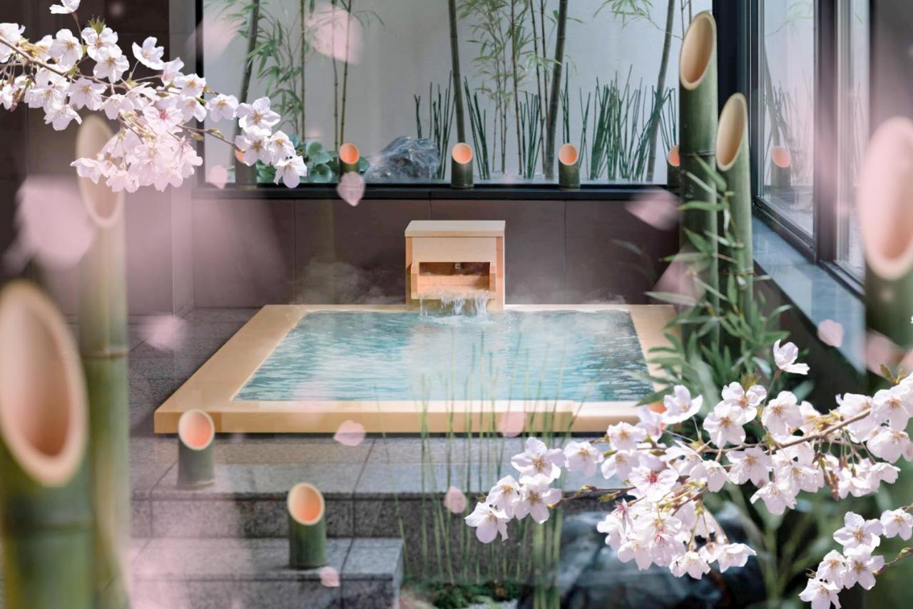Hotel The Junei 4*