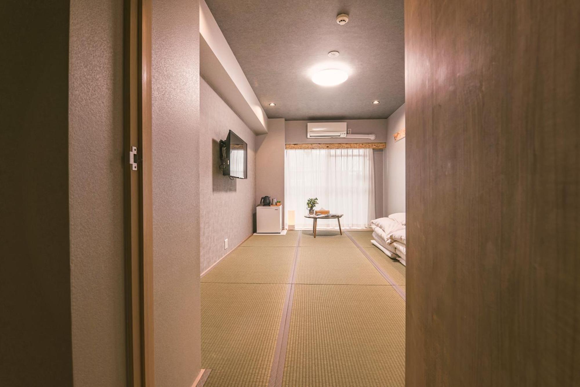 Wayfarer Shijo Hotel