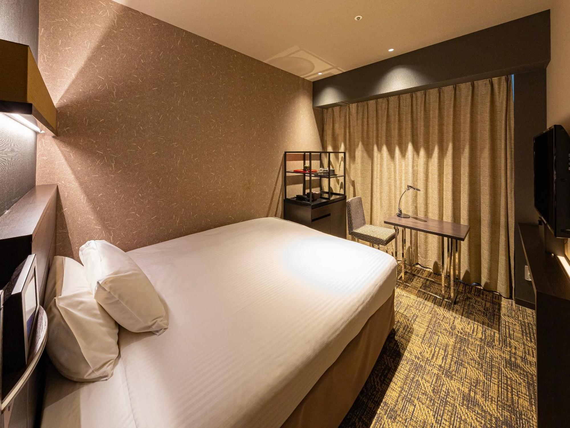 Hotel Keihan Hachijoguchi 4*