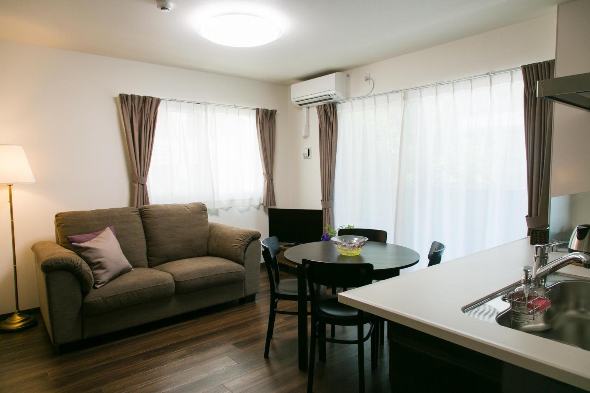 Apartment Four Sisters *
