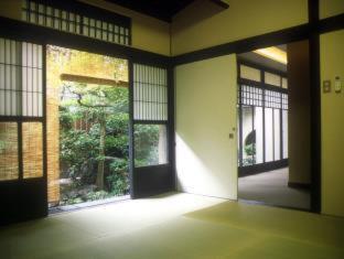 Ryokan Yadoya Nishijinso Kyoto