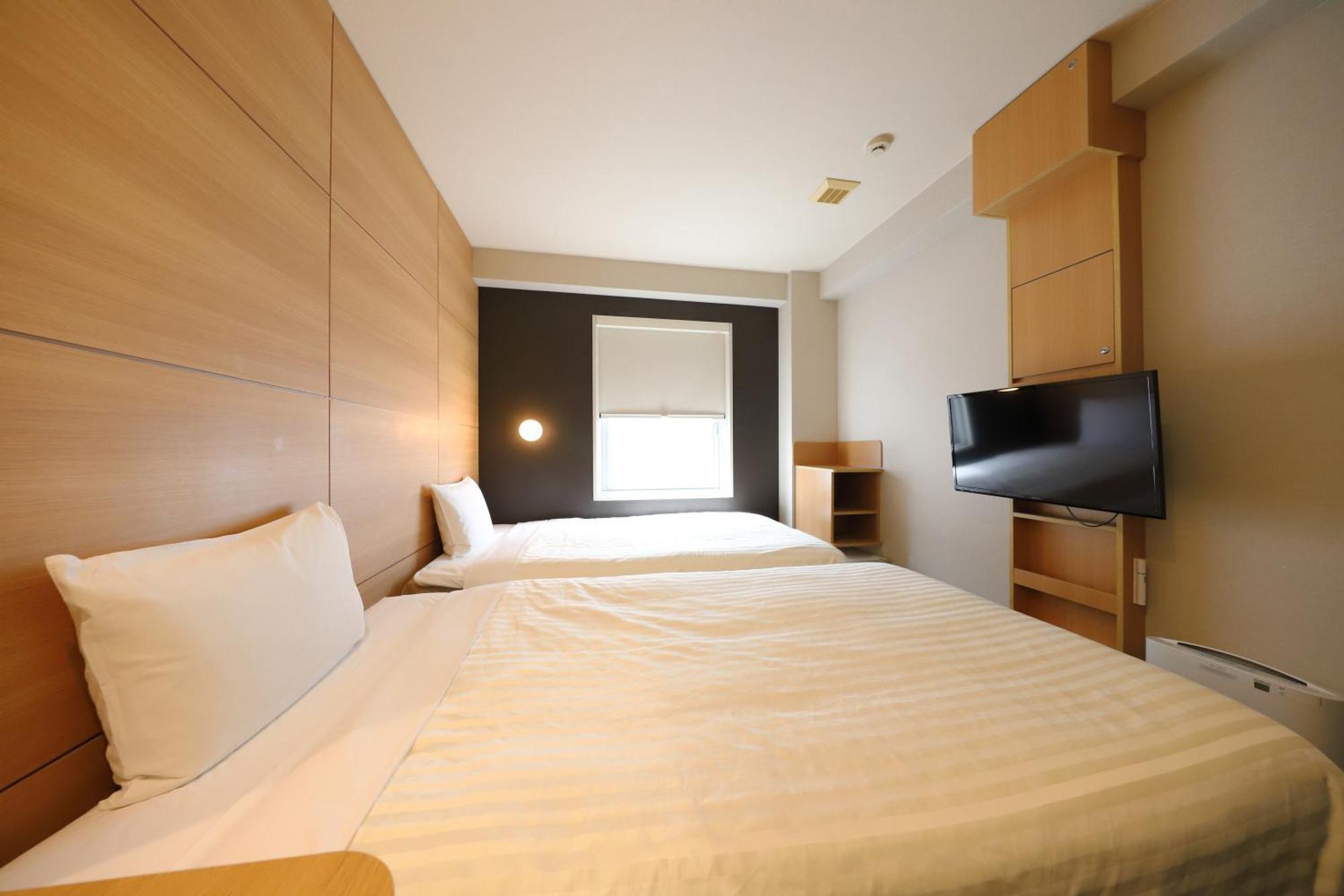 Hotel Smile Karasuma Gojo 3*