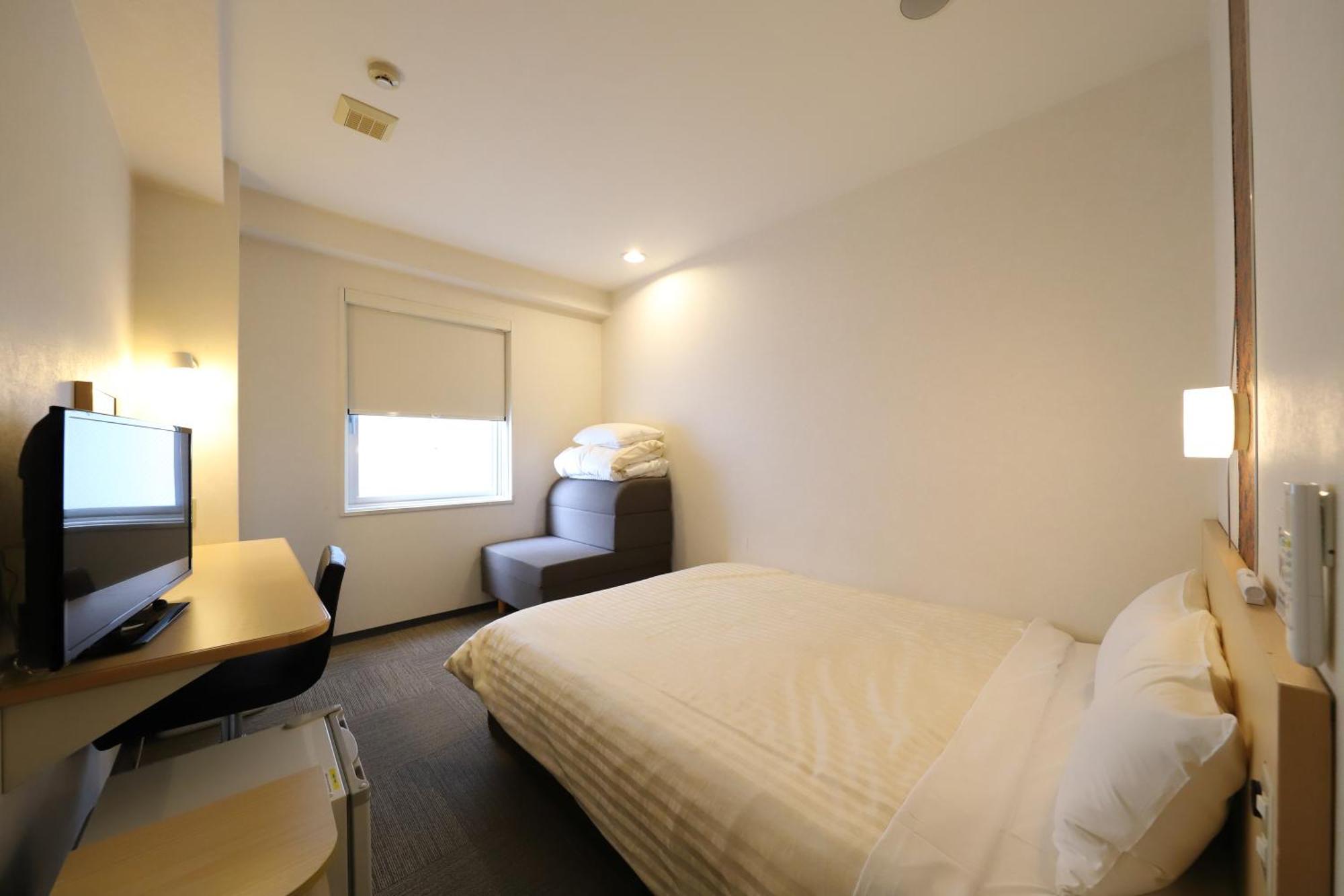 Hotel Smile Karasuma Gojo 3*