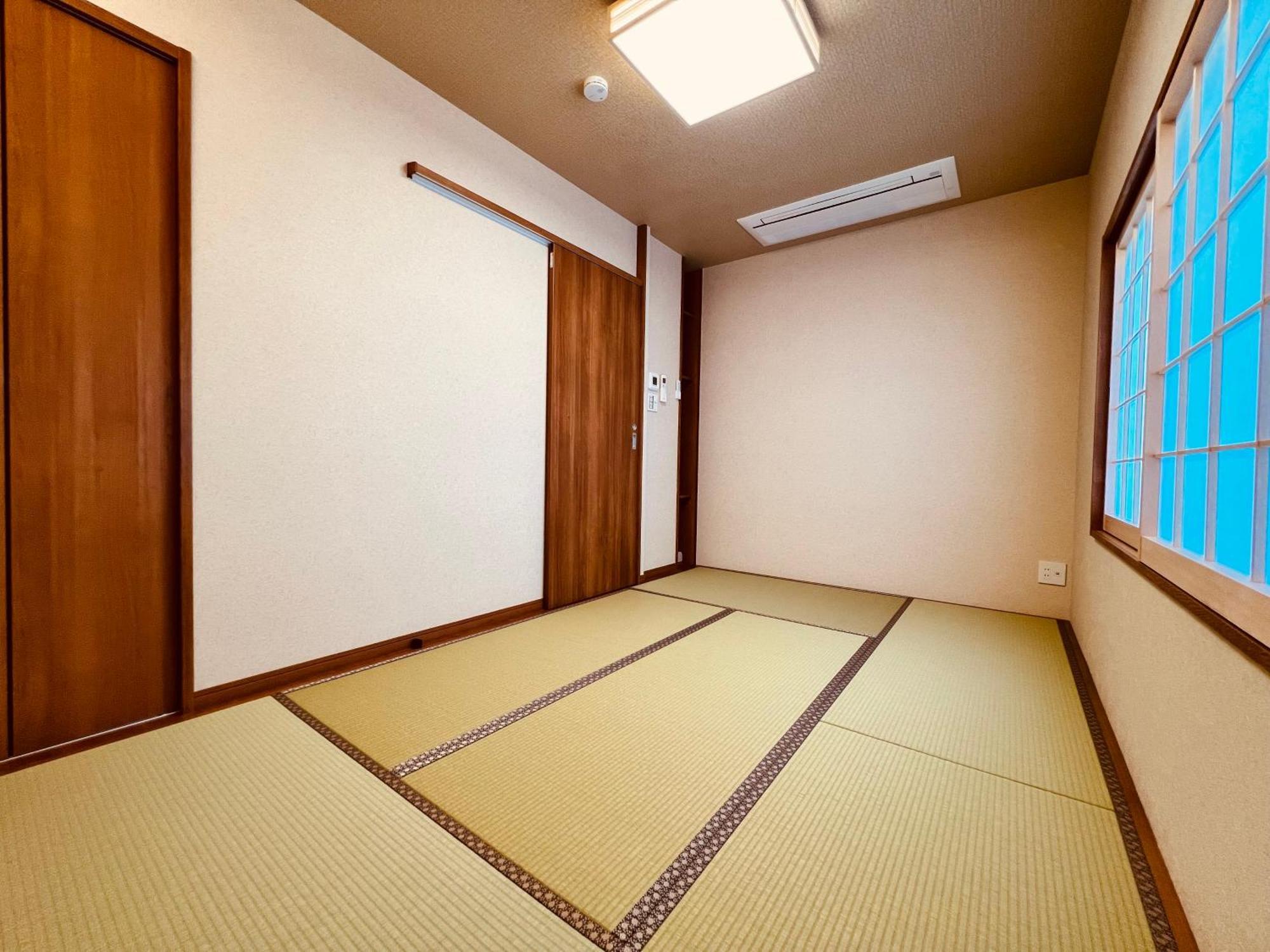 Hakukou Uromuro