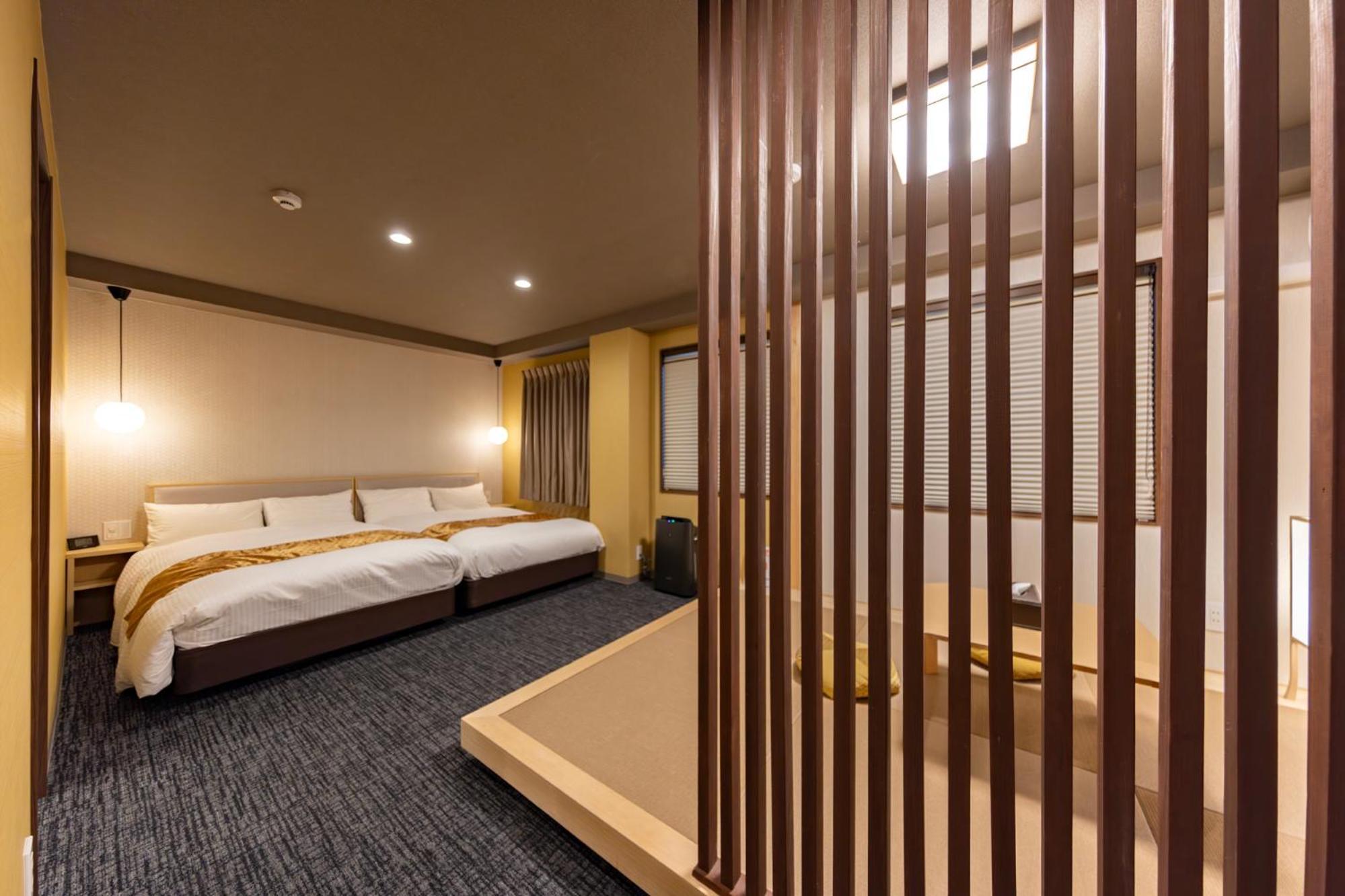 Madoka Station West Hotel 3*