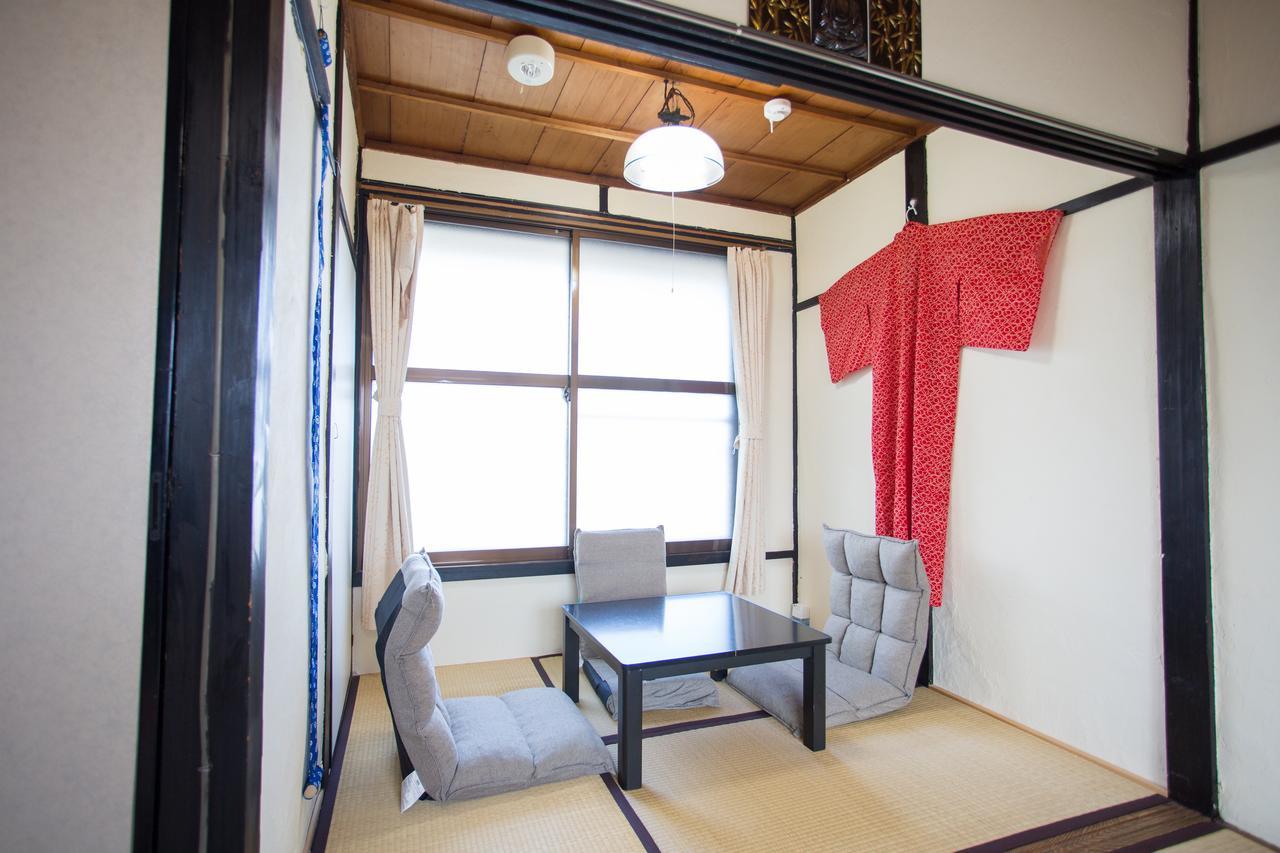 Aoi-riverside Old Townhouse *
