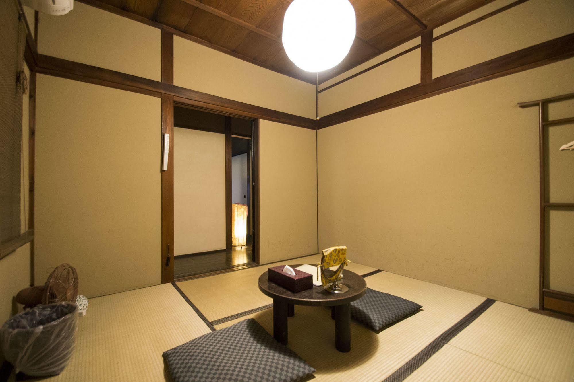 Higurashi-sou Guest house