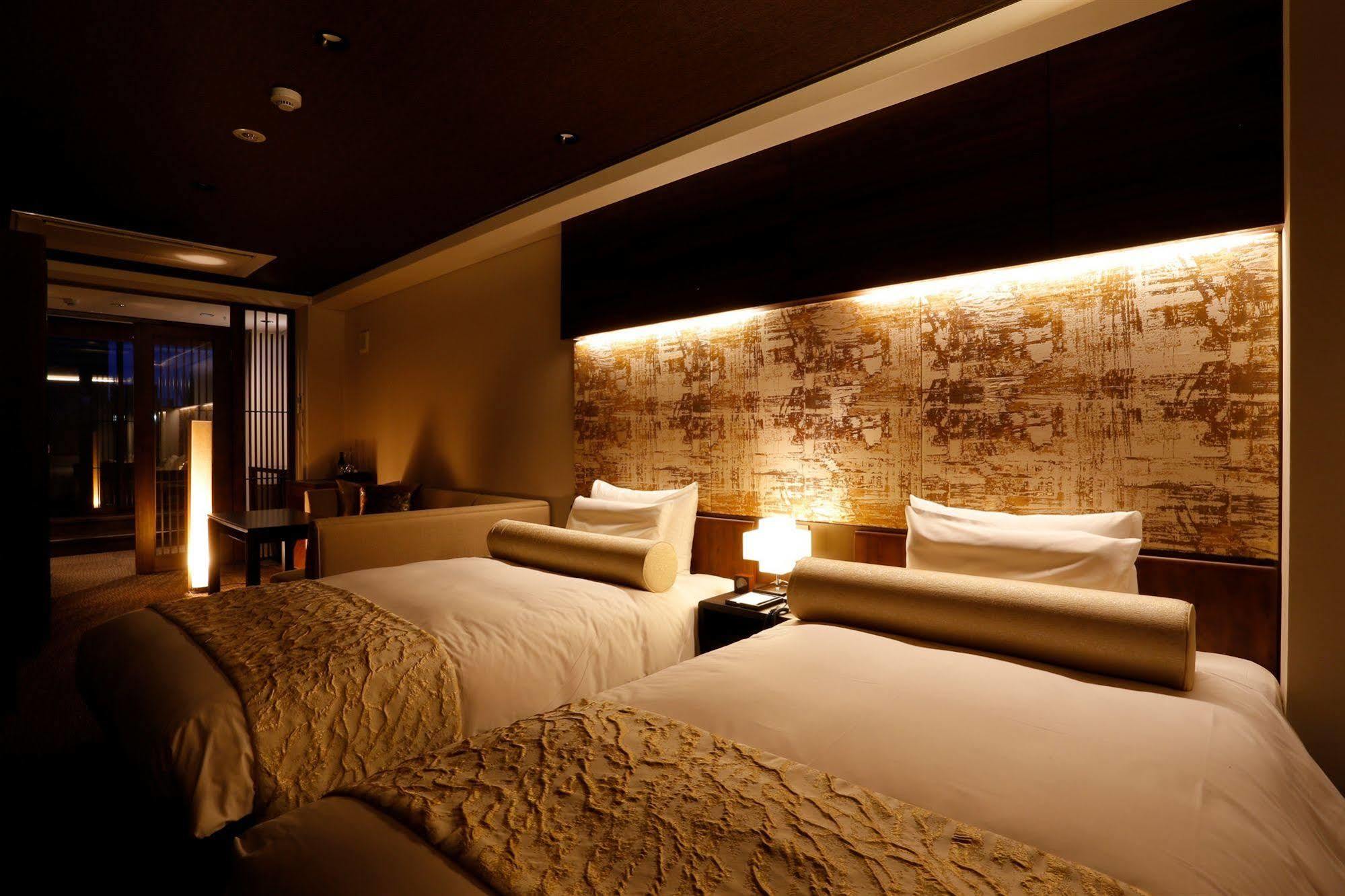 Gracevilla Nijo-jo Castle Aneyakoji Hotel