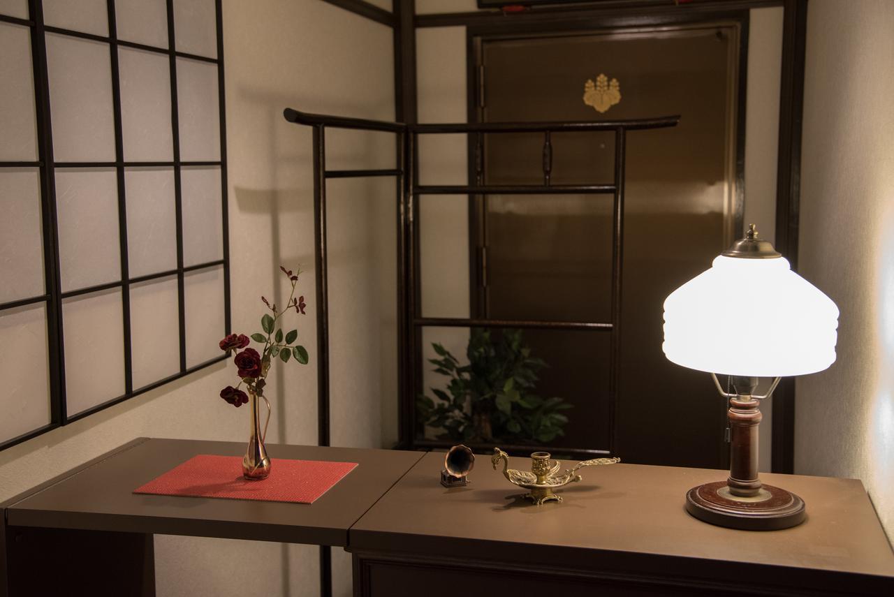 Apartment Ellintons House *