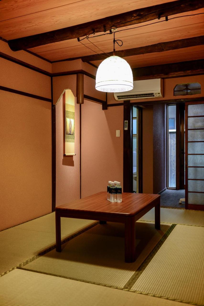 Nishioji Tanuki 西大路 狸 * Kyoto