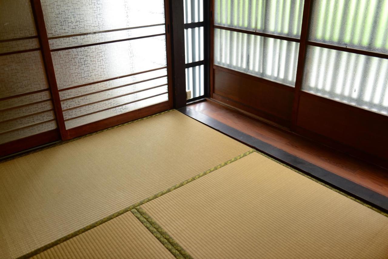 Holiday home Nishioji Tanuki 西大路 狸 *