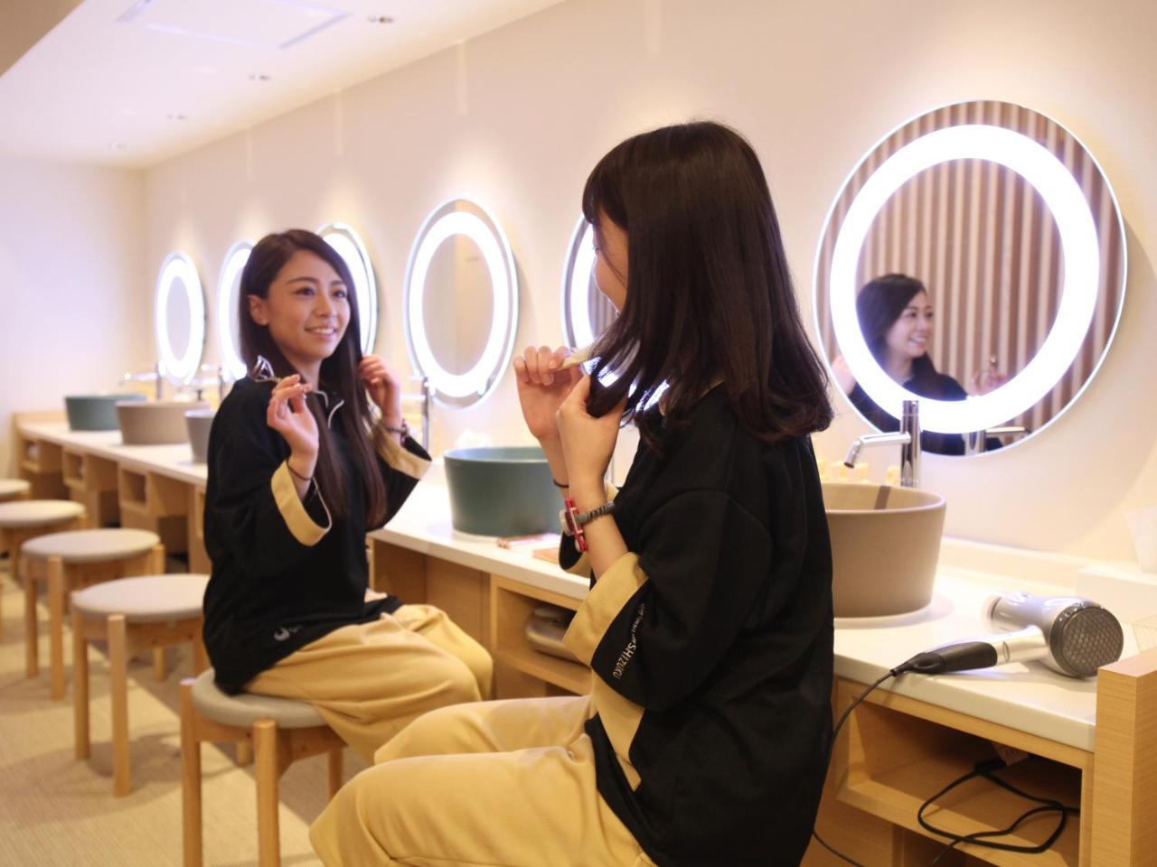 Smart Shizuku Ekimae Capsule hotel