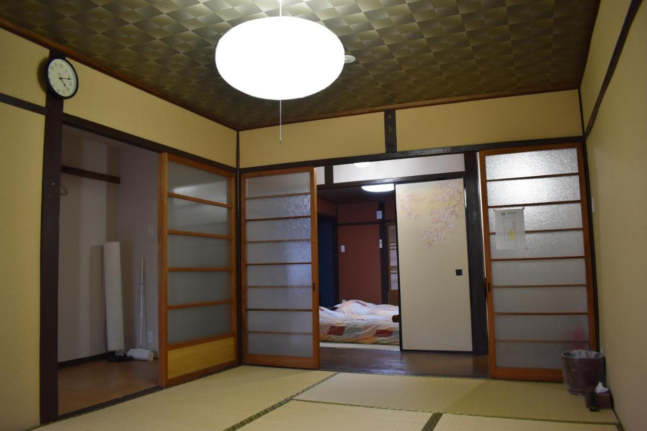 Nishioji Tanuki 西大路 狸 Holiday home *