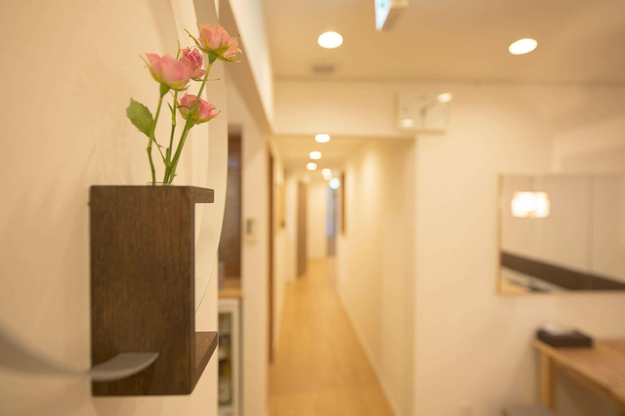 Ebi Hostel *