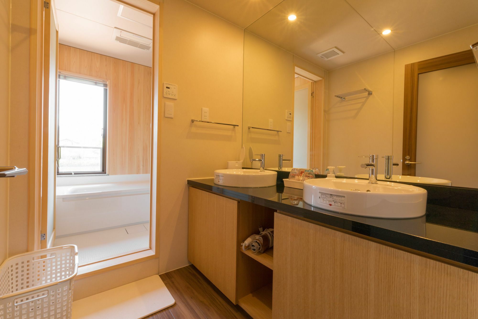 Grand Riverview Apartment Kyoto