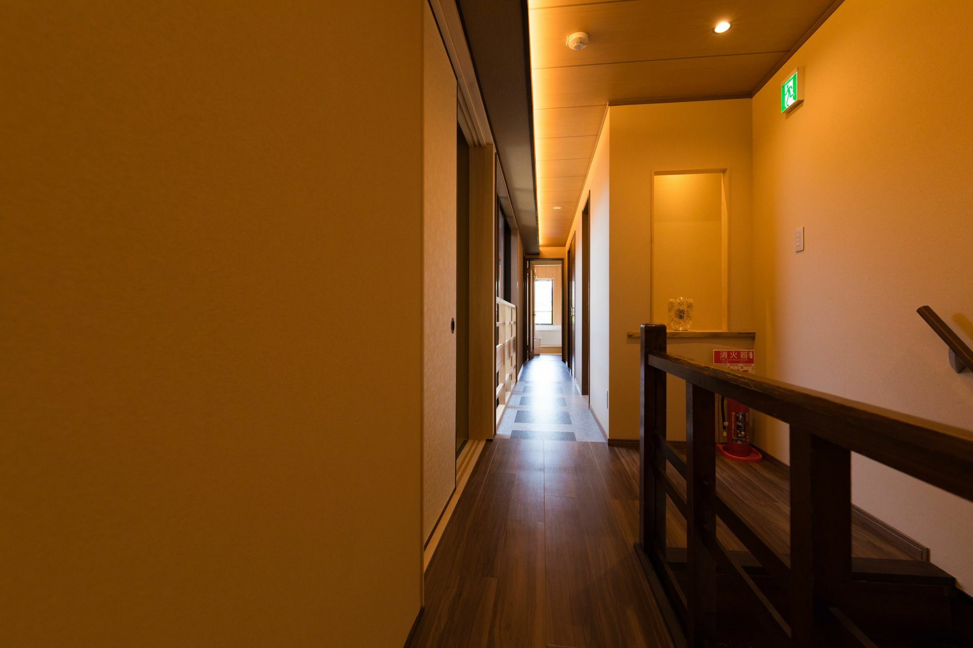 Grand Riverview Apartment *