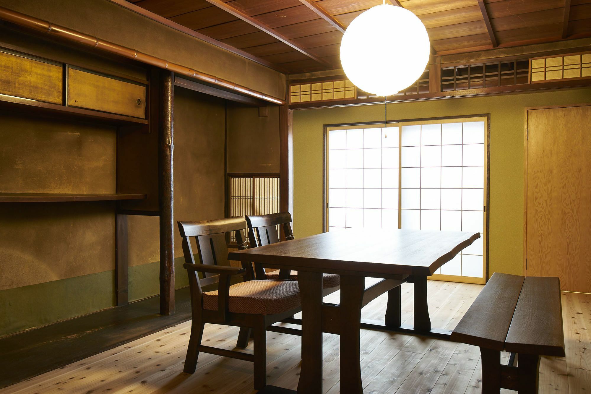 Life Shijo Karasuma Holiday home *