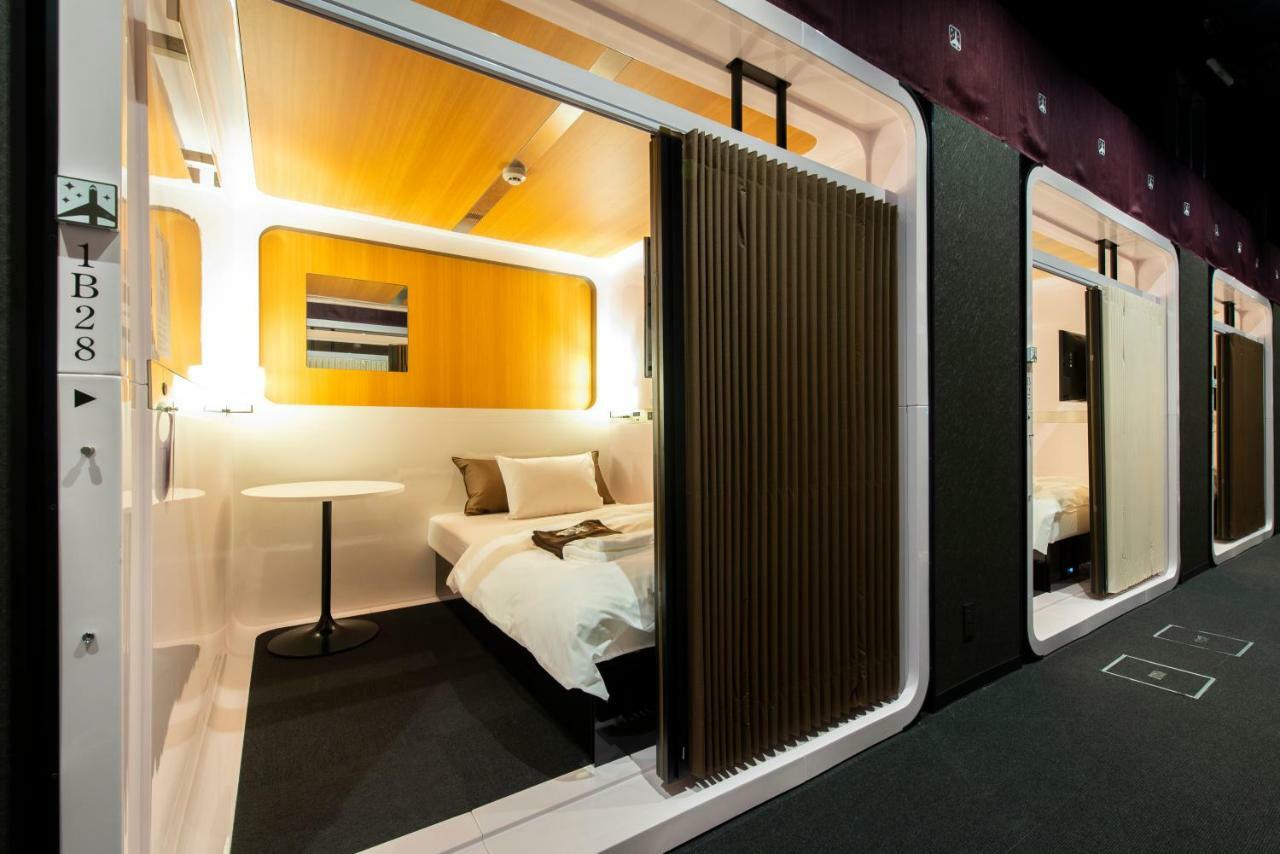 Capsule hotel ファーストキャビン京都二条城 Firstcabin Nijojo Kyoto