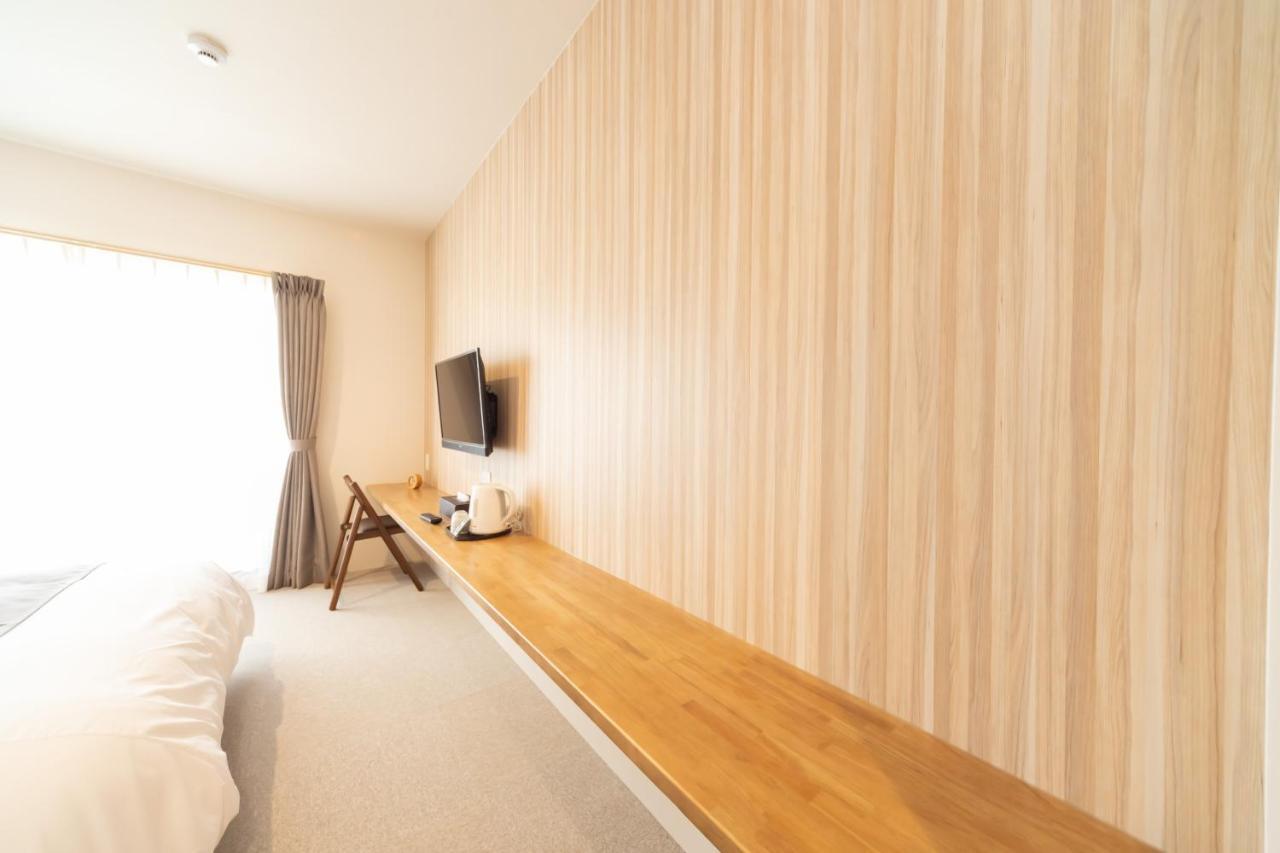 Kamogawa Higashi House *