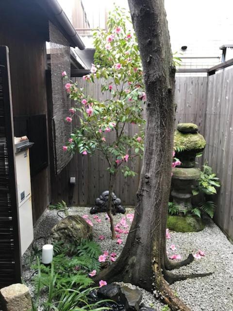 Naokonoza Bettei Fuyacho *