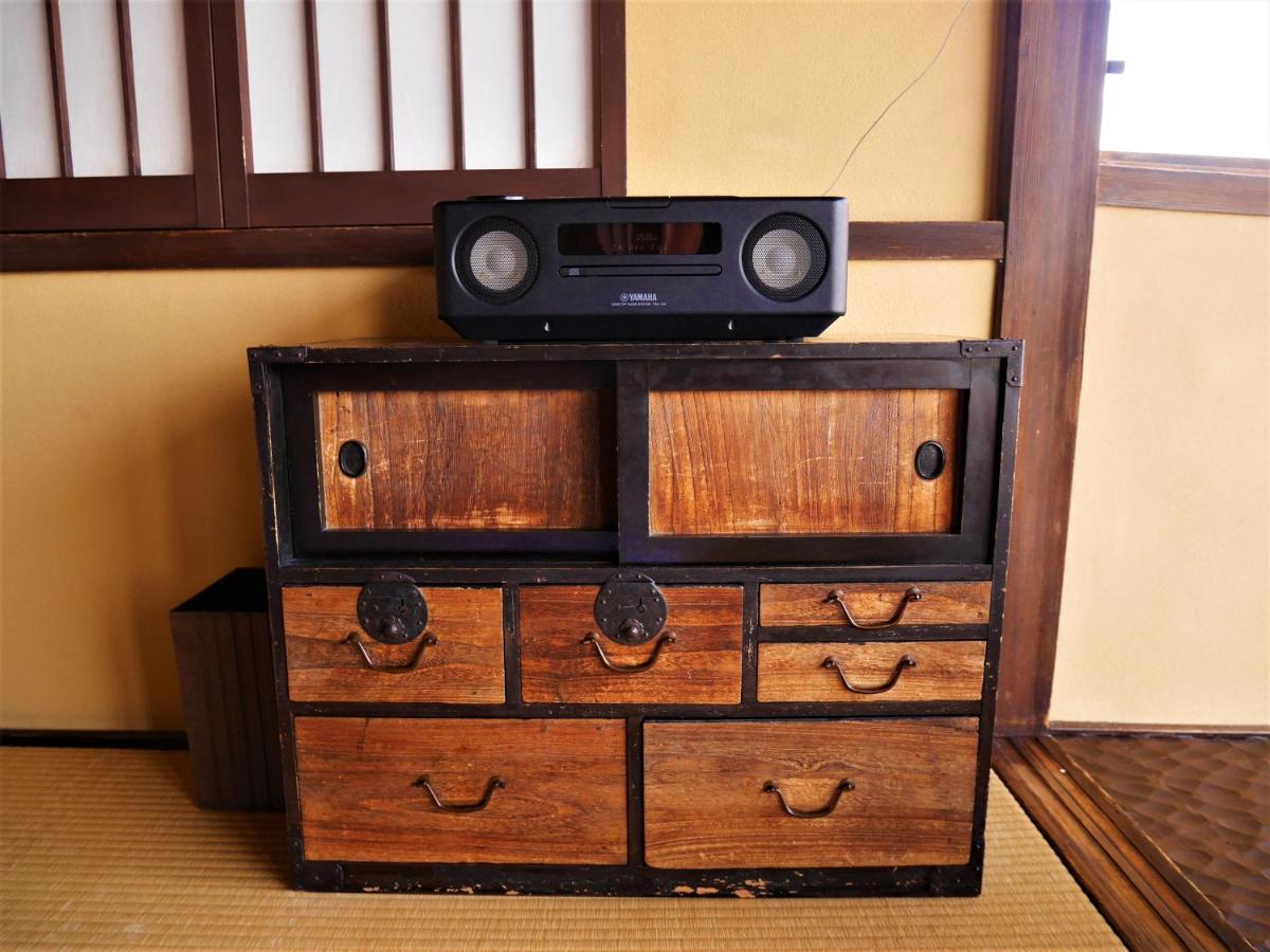 100 Years Old Traditional Machiya Townhouse - K's Holiday home Kyoto