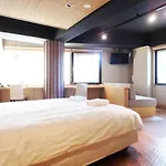 Gion Suite