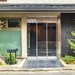 Dash Living Gojo