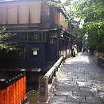 Sakara Gion