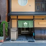 Matsuishi Shijo Karasuma Hostel