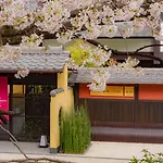 Kyoto Takasegawa Bettei
