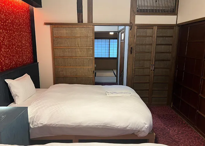 Rinn Shijo Machiya
