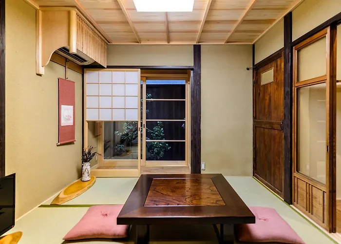 Nadeshiko Shirakawa Machiya House