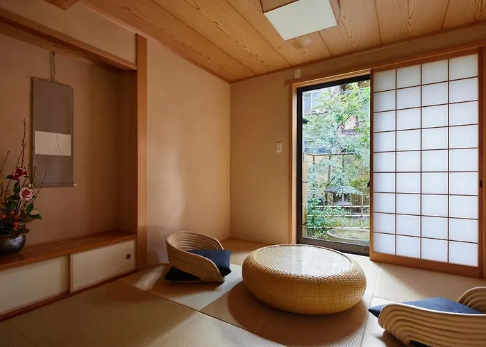 Miro Shijo Kawaramachi Tei