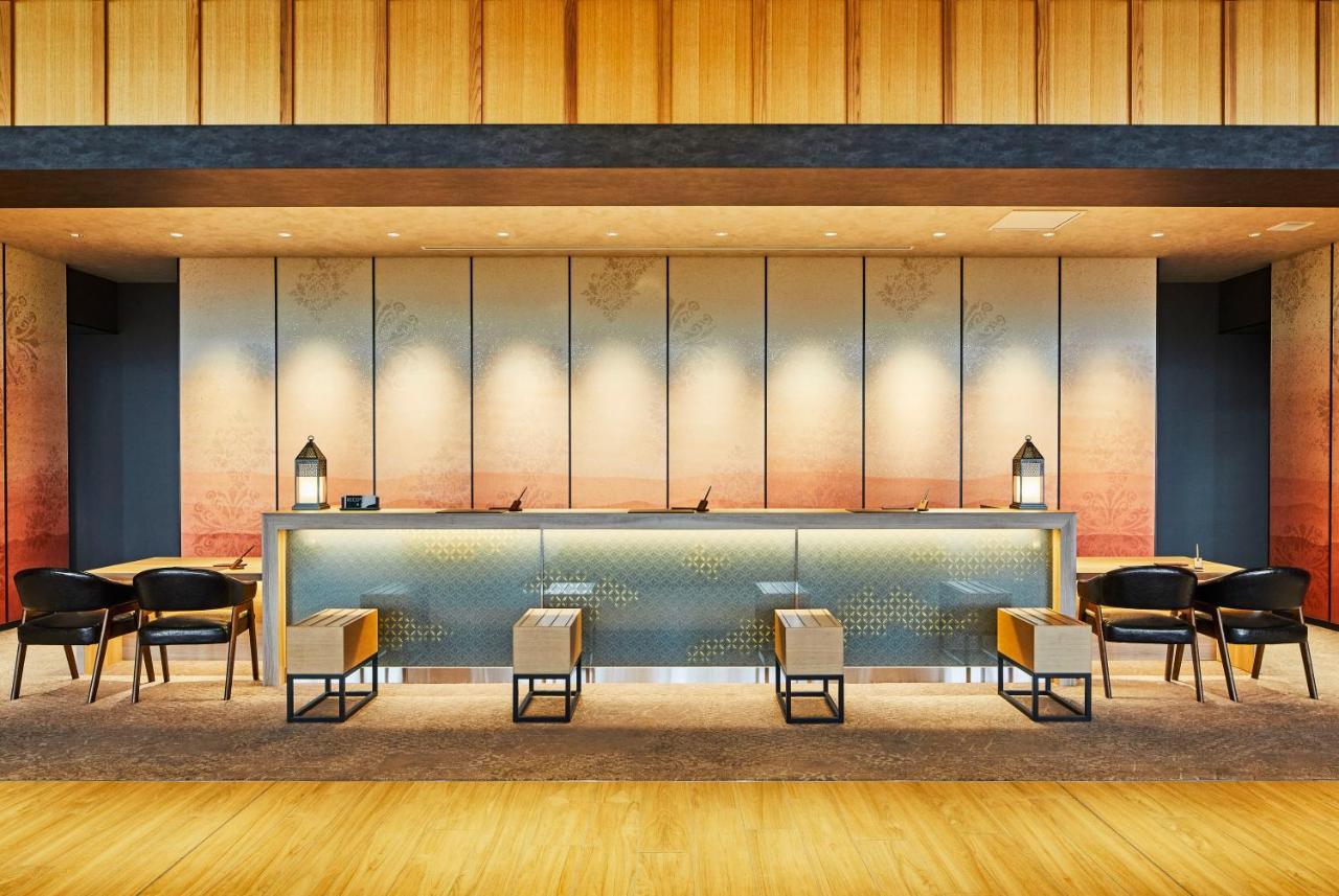 Emion Hotel 4*