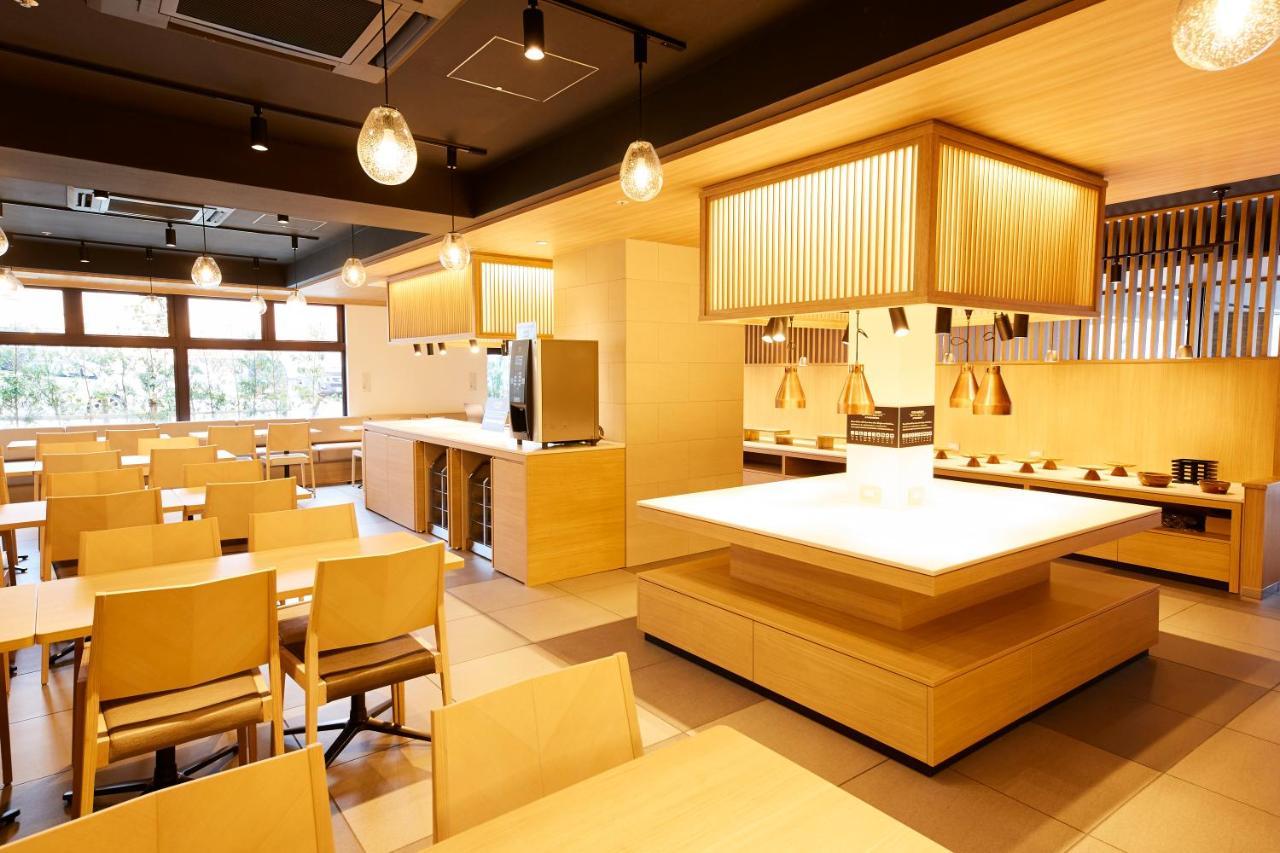 Monday Premium Sta Higashikujo