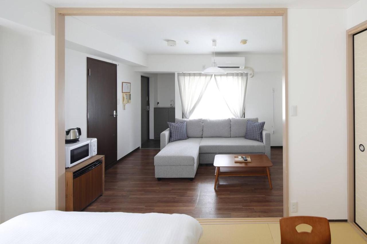 Aparthotel Kiro Station 3*