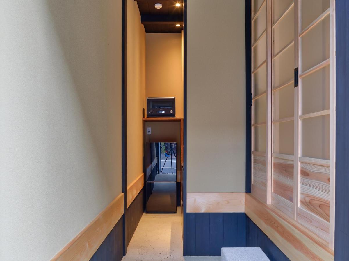 Kanade Toji-kitamon Villa