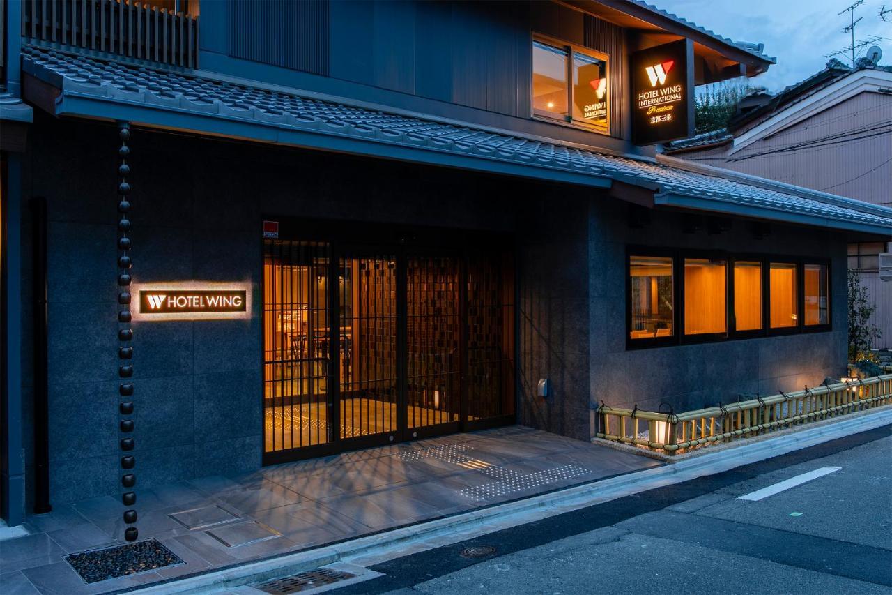 Wing International Premium Sanjo 3*